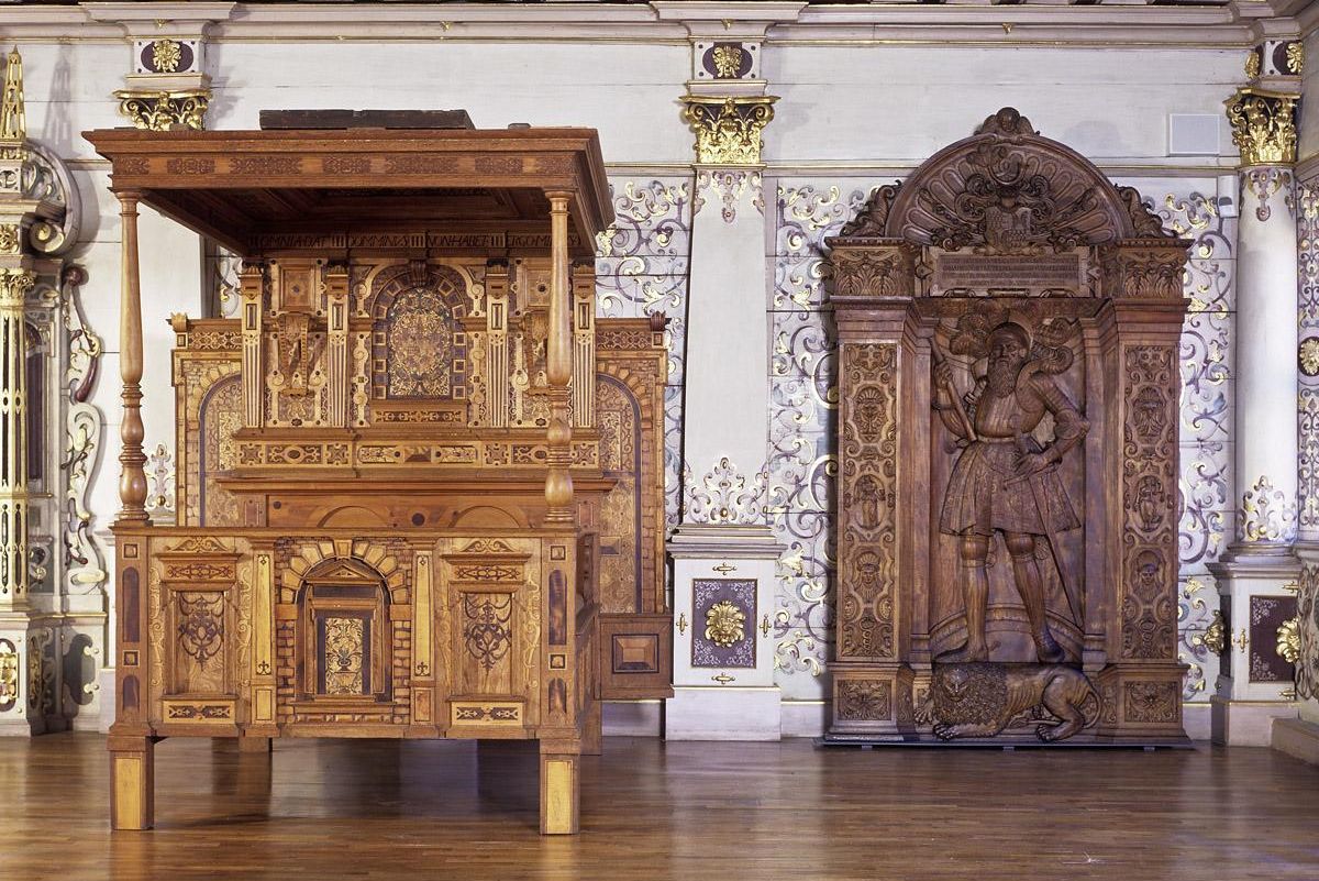 Renaissance-Prunkbett im Goldenen Saal von Schloss Urach