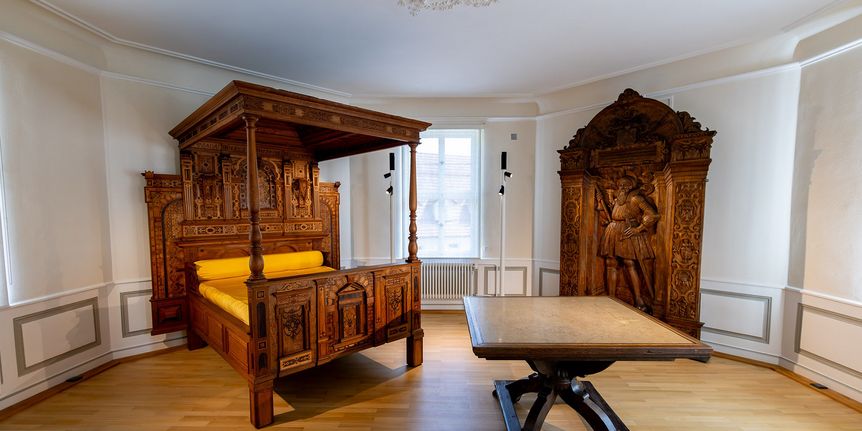 Renaissance bridal bed in the Golden Hall, Urach Residential Palace