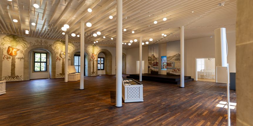 Residenzschloss Urach, innen, Palmensaal mit Ausstellung 