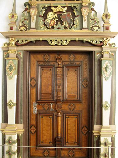Urach Residential Palace, Portal in the Golden Hall