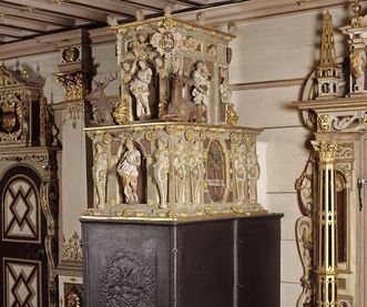 Prachtofen im Goldenen Saal von Schloss Urach