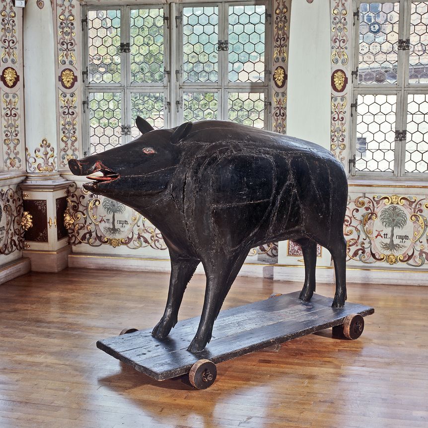 Residenzschloss Urach, Details, Nachbildung Wildschwein