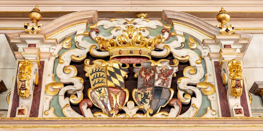 Urach Residential Palace, crest in the Golden Hall