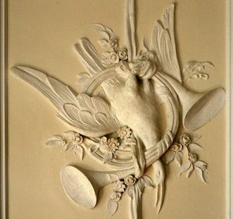 Stucco with bird and two bugles in the White Hall, Urach Palace